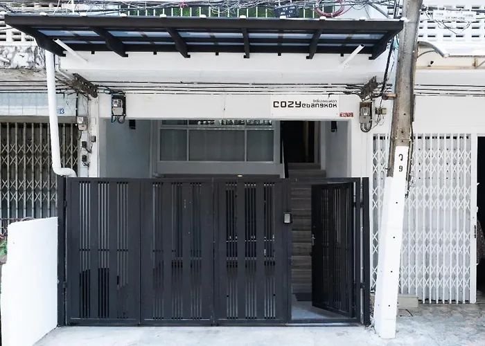 Cozy 1 In Sathorn, Bts Saint Louis Apartment